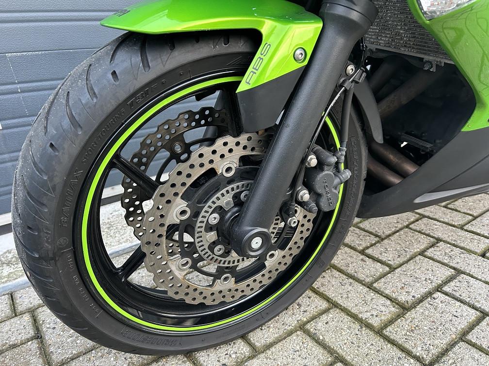 Kawasaki ER6-F ABS uit 2010 met slechts 15 dkm! Mooie toer/sportmotor €4450