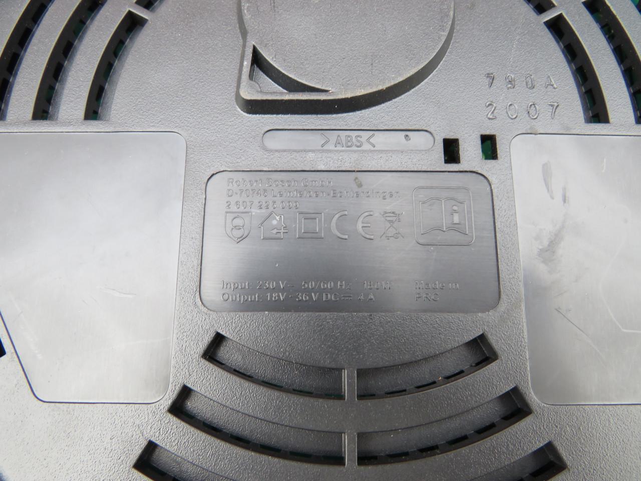 Bosch acculader plus 2 accu's 36 volt