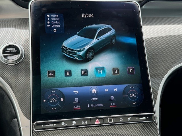 Mercedes-Benz Glc 300e 4matic amg i airmatic l gestuurde achteras l panoram