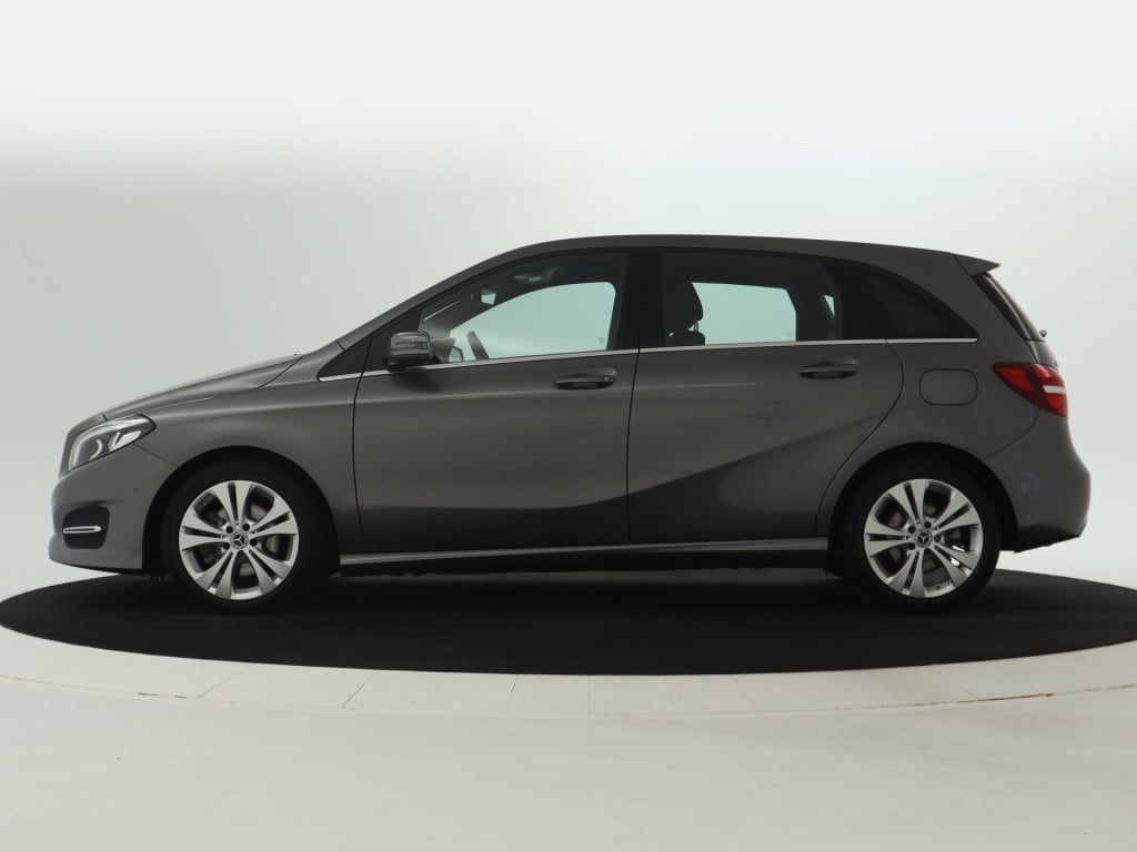 Mercedes-Benz B-Klasse 180 ambition | trekhaak | parkeersensoren | inclusie