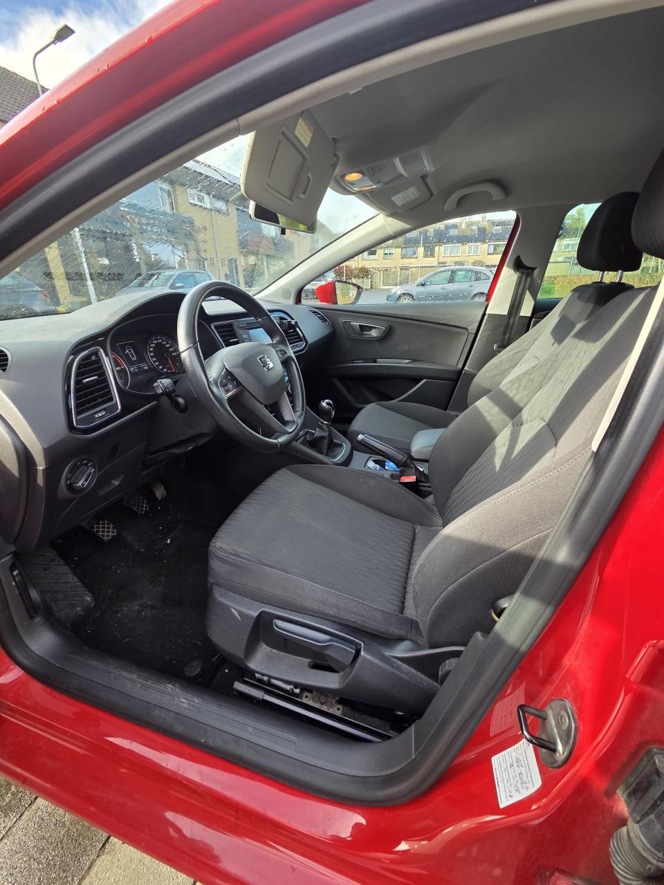 Te koop i.z.g.st Seat Leon 1.2 TSI