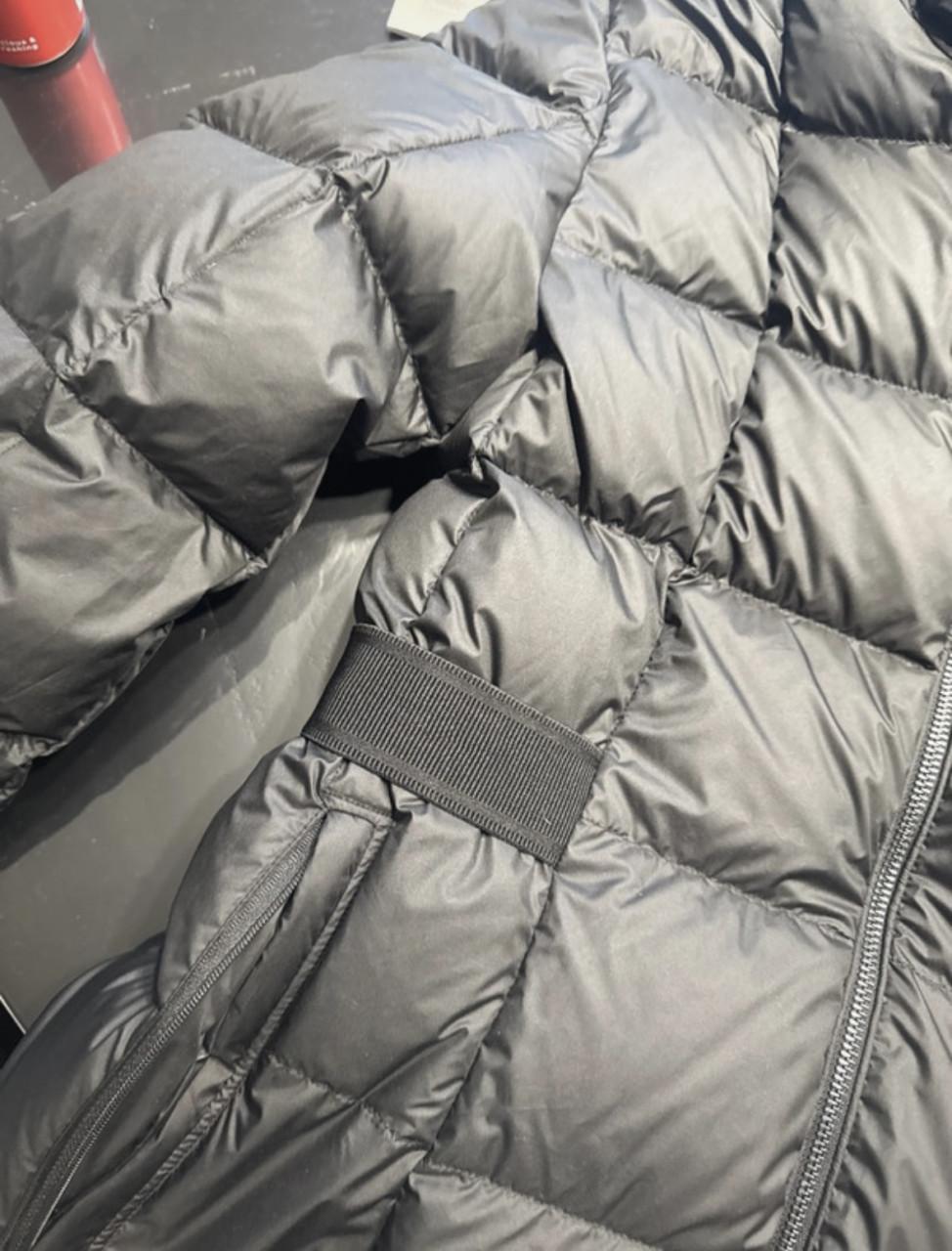 Moncler jas maat 38/M