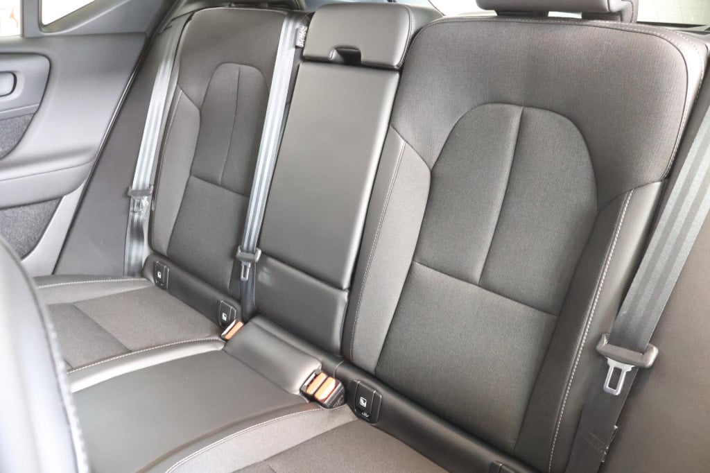 Volvo XC40 1.5 t5 twin engine momentum pro nl auto, trekhaak, el koffer,