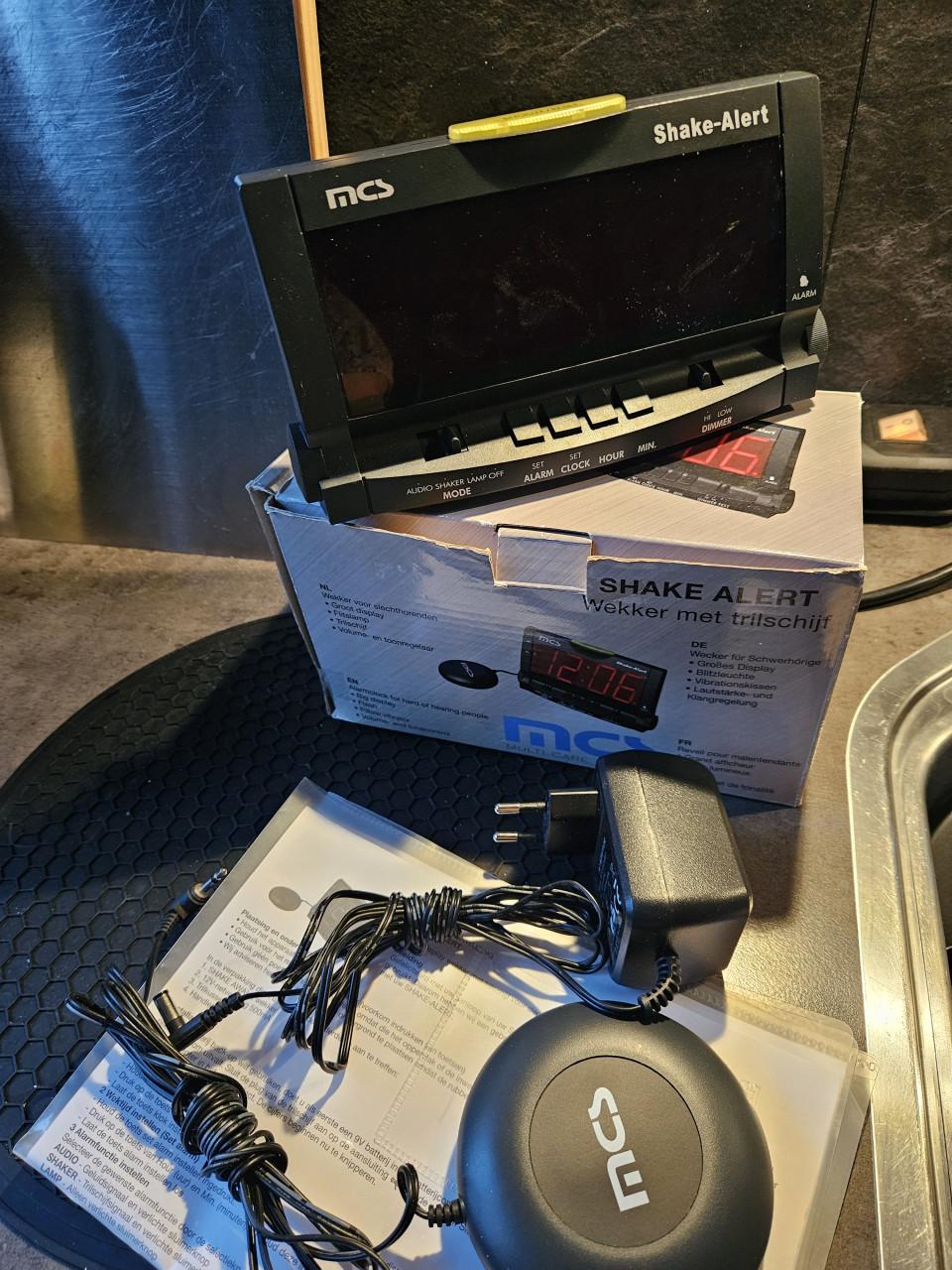 Zgan MCS Shake alert slechthorenden wekker met trilplaat...