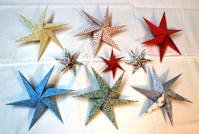 Kerst origami ster Diverse kerst motieven En kleuren Klein: 11 cm. Euro