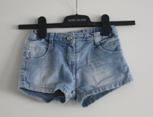 Blauwe koerte broek maat 116