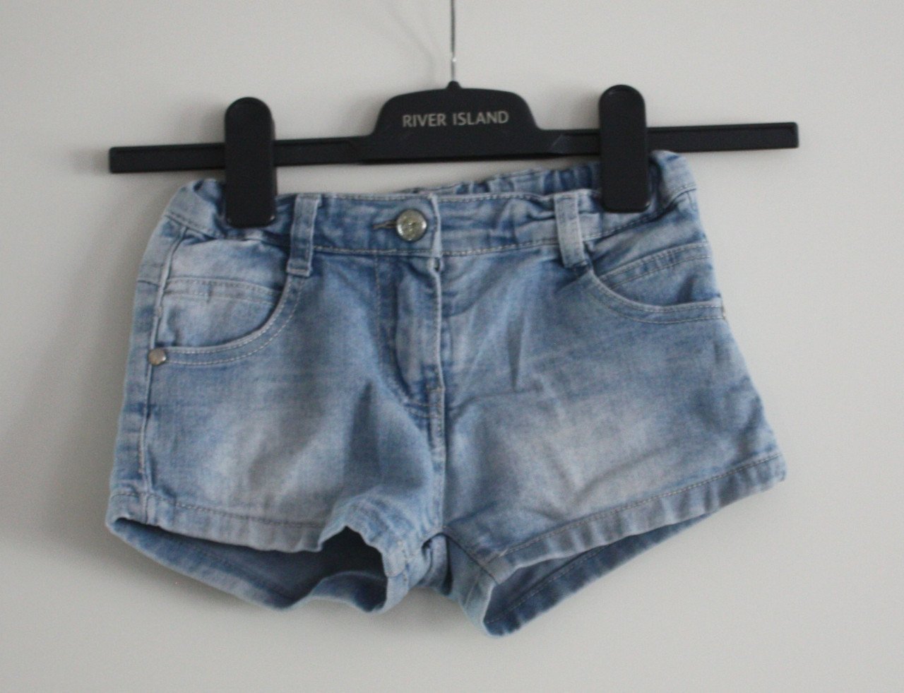 Blauwe koerte broek maat 116