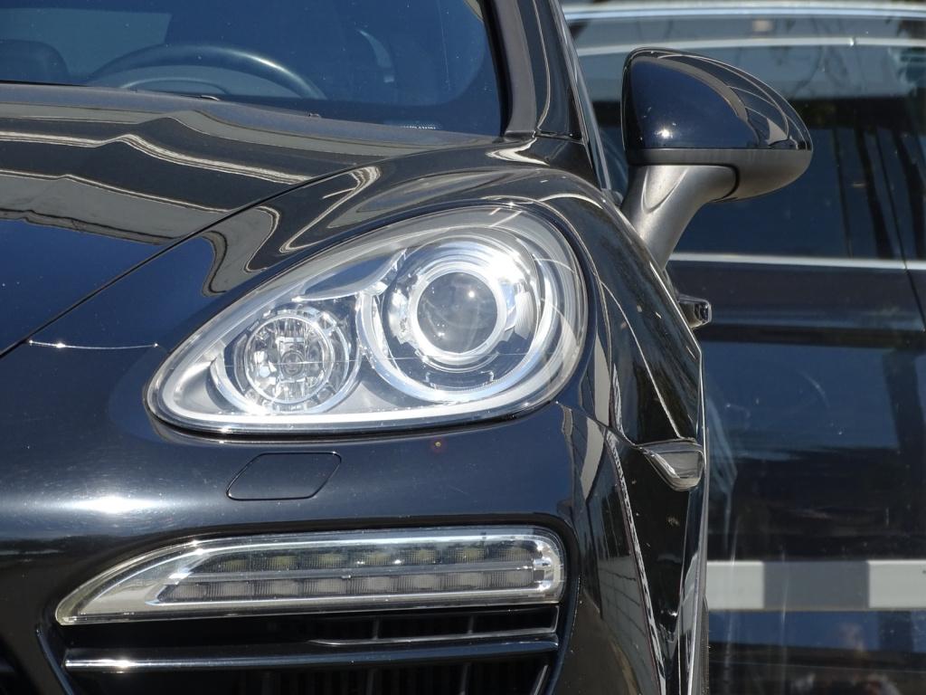 Porsche Cayenne 3.0 d | bose | pano | memory | bi-xenon