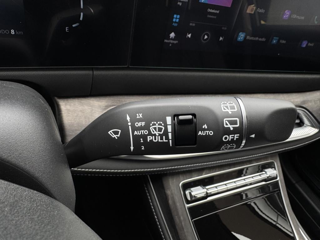 Dfsk E5 Phev 1.5 l2 | 7-persoons | leder | pano | 360 camera