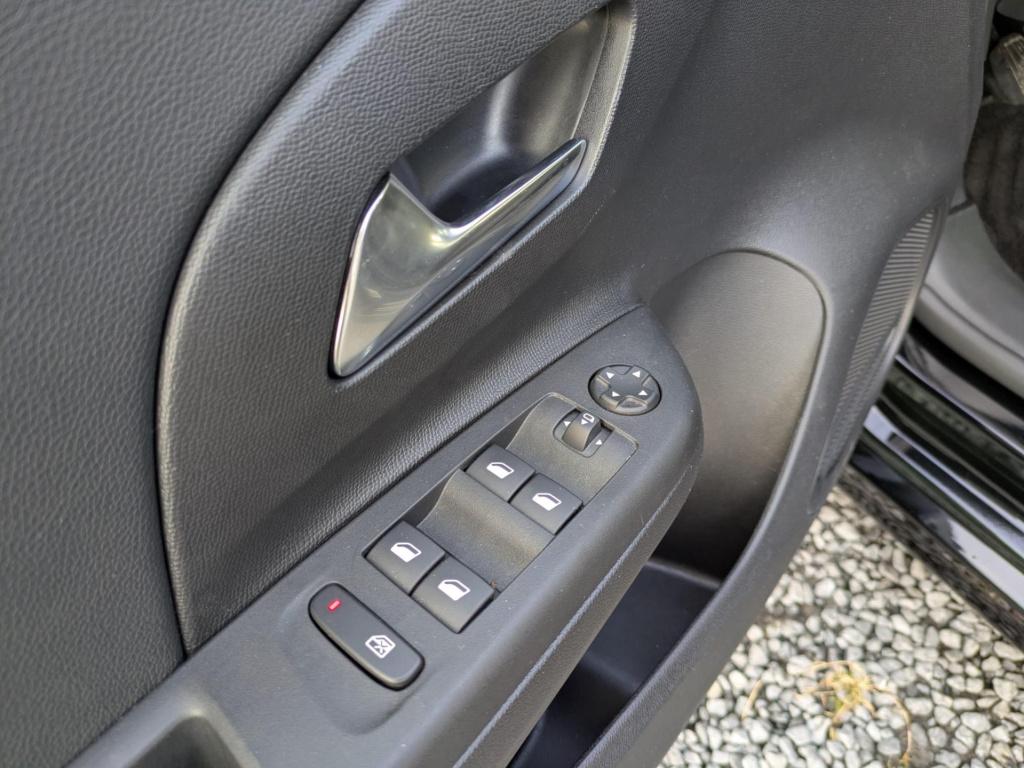 Opel Corsa 1.2 elegance | cruise control | camera | carplay | pdc | ecc | h