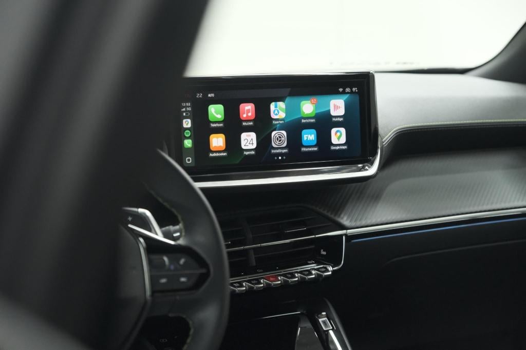 Peugeot 2008 puretech 130 eat8 gt | 360 camera | stoelmassage | adaptieve c