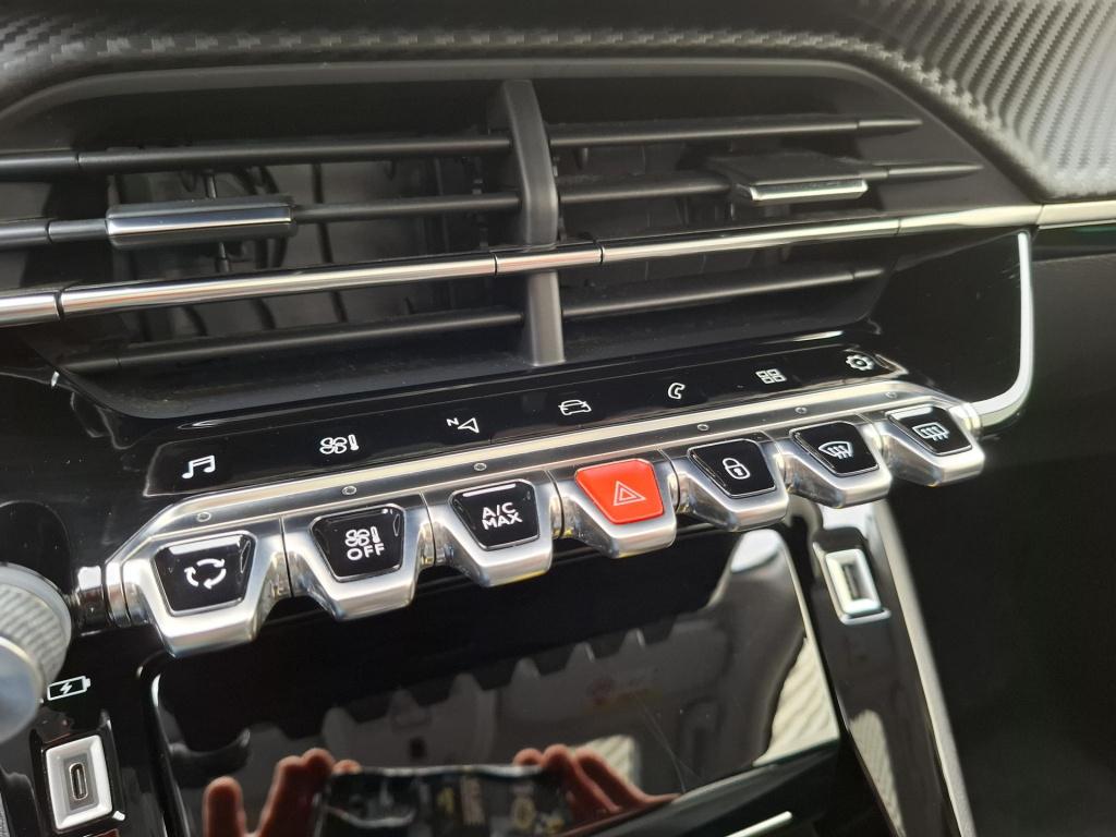 Peugeot 208 1.2 100 allure pano/clima/nav/cam