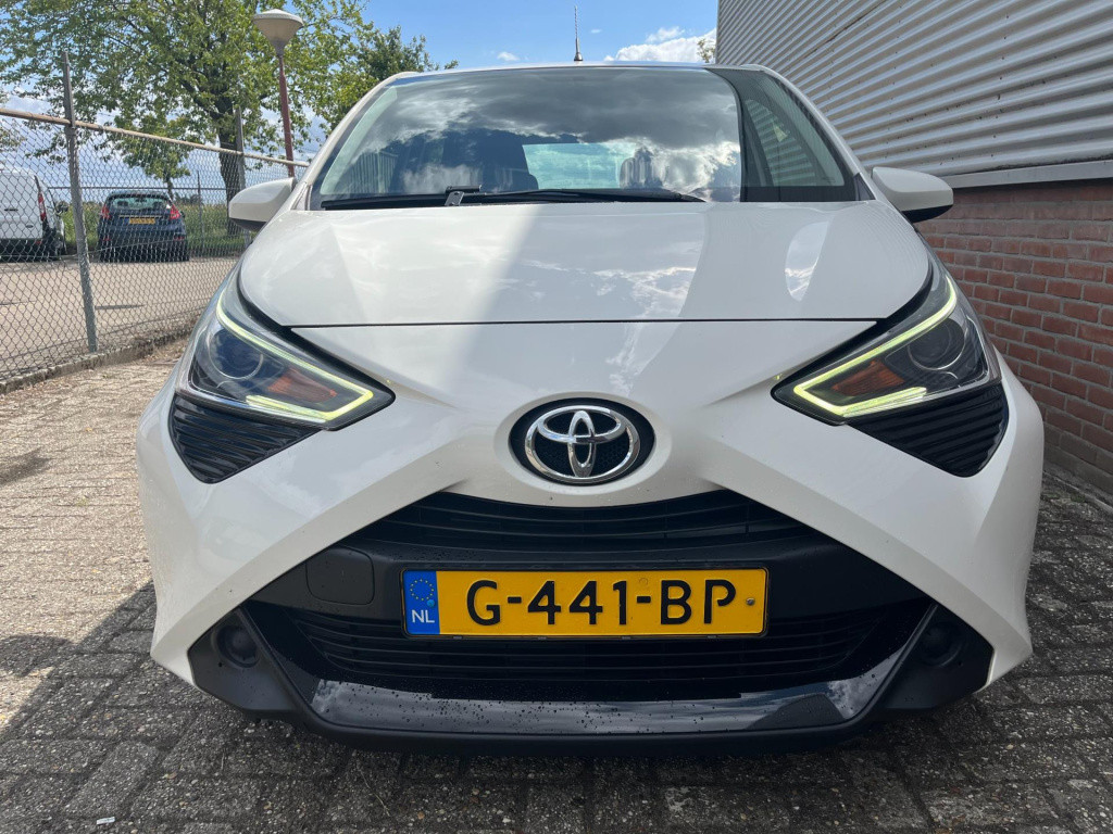 Toyota Aygo 1.0 vvt-i x-play limited | orig. nl | carplay | parkeercamera |