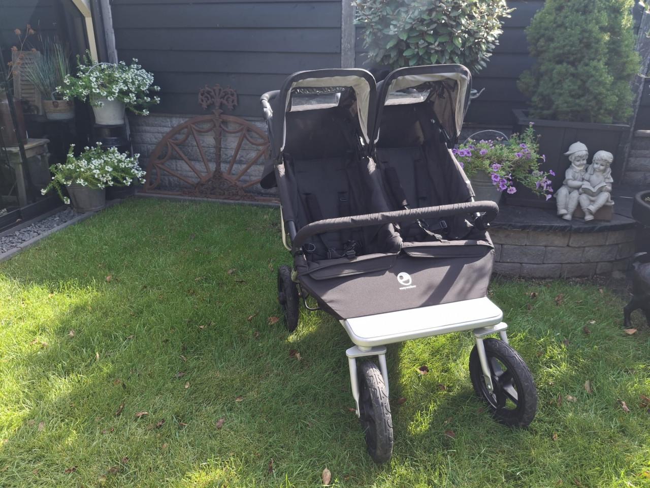 Duo kinderwagen / tweeling kinderwagen.