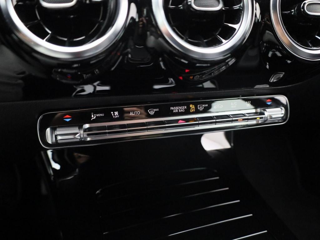 Mercedes-Benz A-Klasse 250 e luxury line | automaat | navigatie | apple car