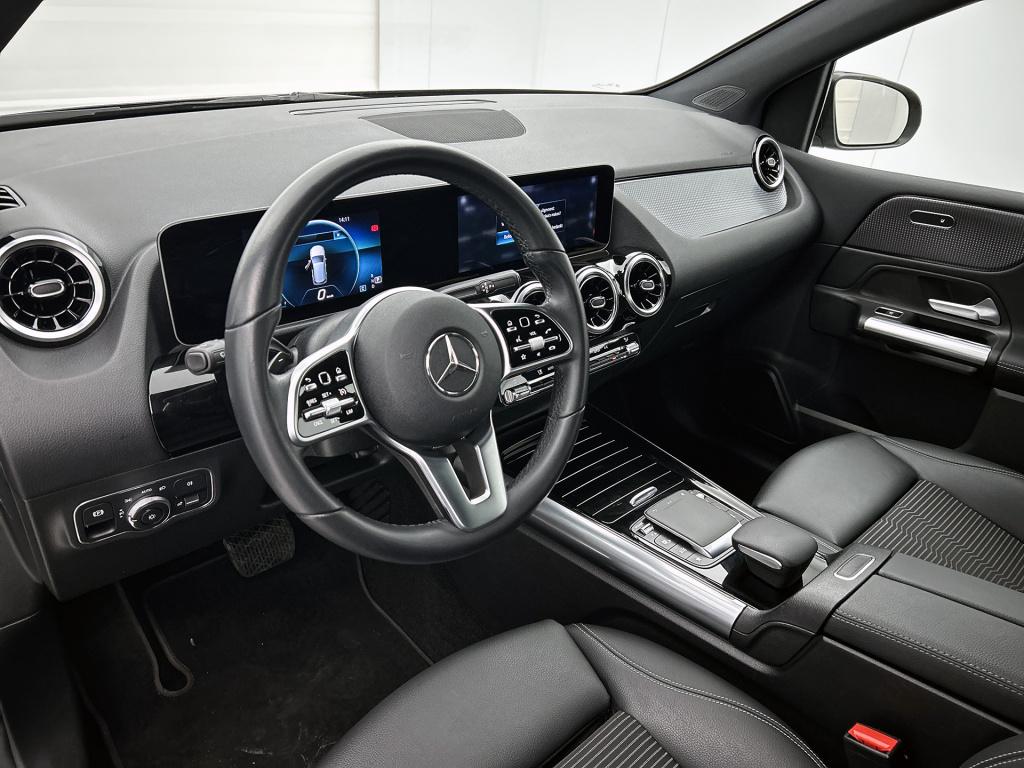 Mercedes-Benz B-Klasse 180 advantage | stoelverwarming | led | car play | p