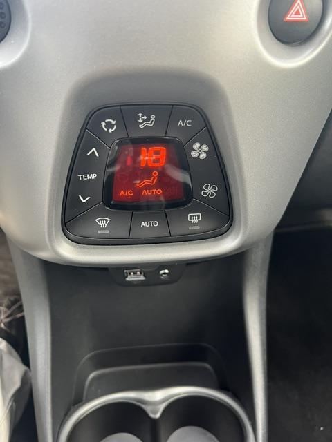 Toyota Aygo 1.0 vvt-i x-cite lage km-stand! 1e eigenaar, dealer oh