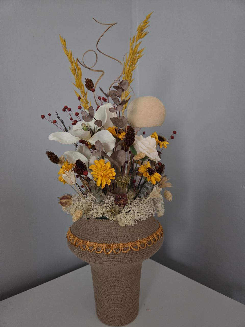 Droogbloemen in vaas