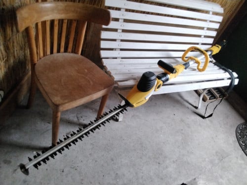 Elektrische stokheggeschaar