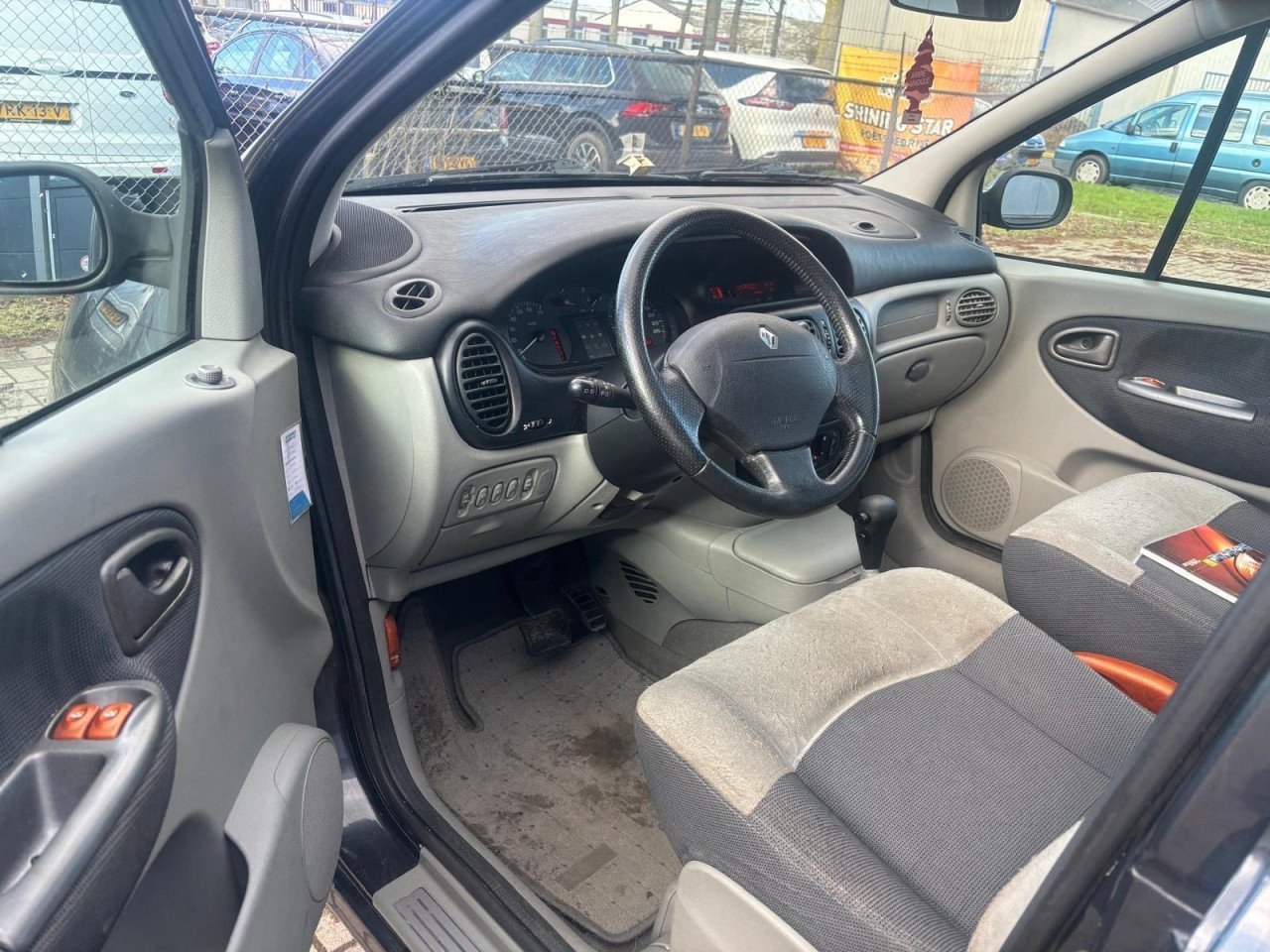 Renault Scenic 1.6-16V Expression Sport Automaat