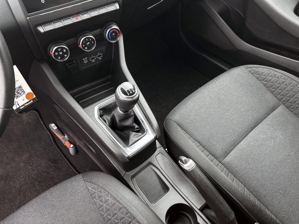 Renault Clio 1.0 tce zen | parkeer sensoren | cruise control | navigatie | 