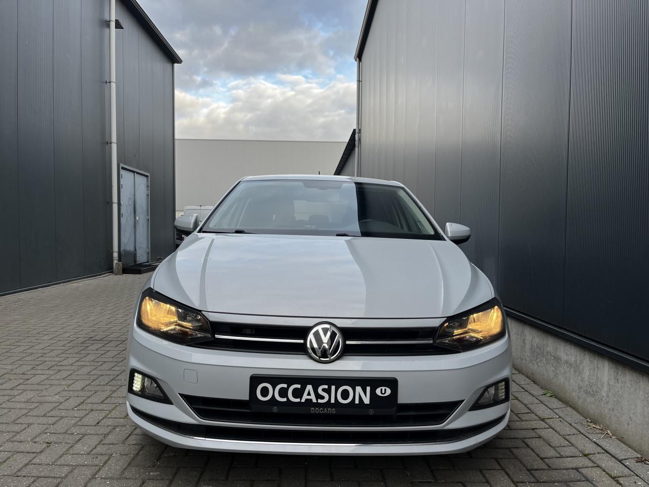 Volkswagen Polo 1.0 TSI Highline CLIMA, CruiseControl, CARPLAY