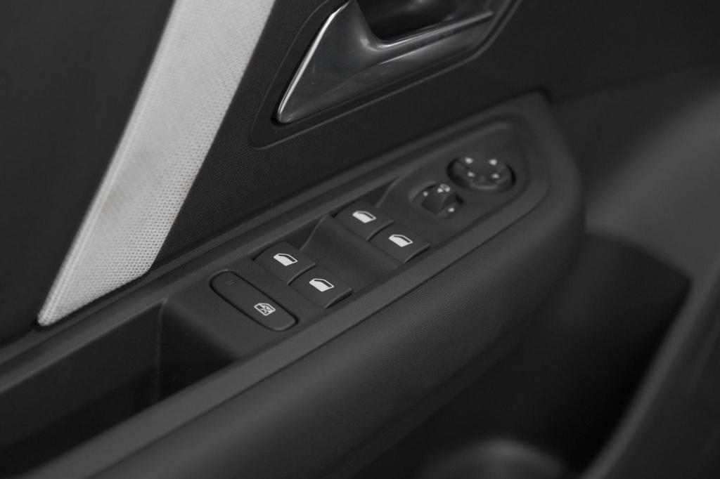 Citroen C4 1.2 hybrid 145pk max | 360 camera | adaptieve cruise control | n