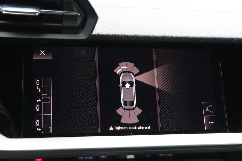 Audi A3 limousine 35 tfsi s-line edition 150pk s-tronic