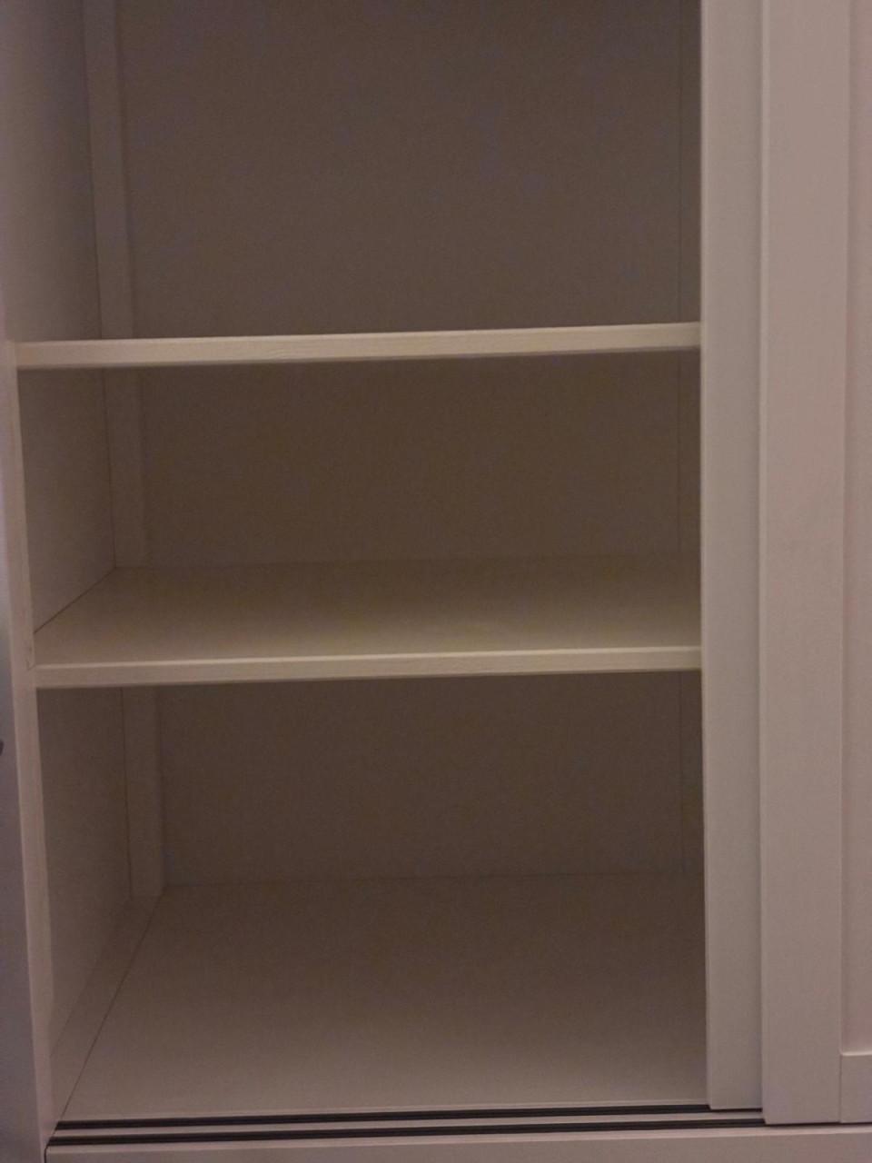 Te koop: IKEA Hemnes kledingkast met schuifdeuren