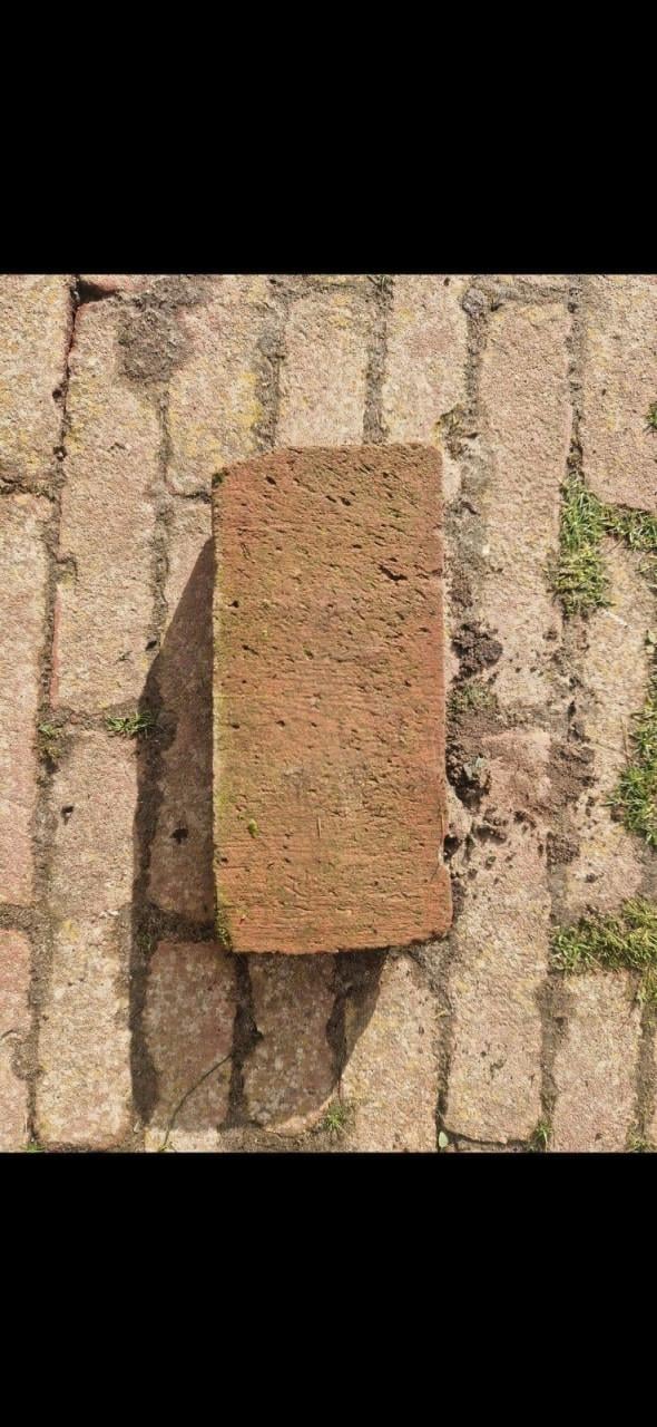 Rood gebakken klinkers