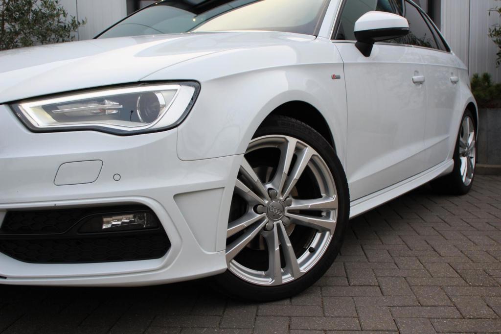 Audi A3 sportback 1.4 tfsi act s line sportpakket ultra - s-line - navi - a
