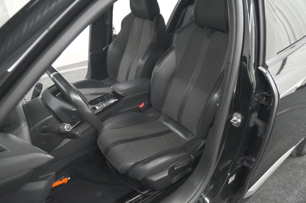 Peugeot 2008 puretech 130 gt-line | camera | adaptieve cruise control | all