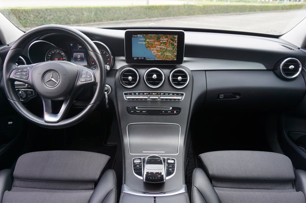 Mercedes-Benz C-Klasse 180 prestige climate / navi / cruise / stoelverw. / 