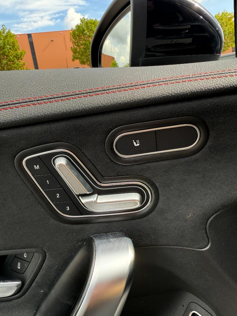 Mercedes-Benz Cla 250 e amg premium plus night - full option