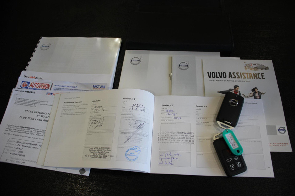 Volvo V40 2.0 t2 inscription - 122pk - leder - 17inch - navi - full led - c