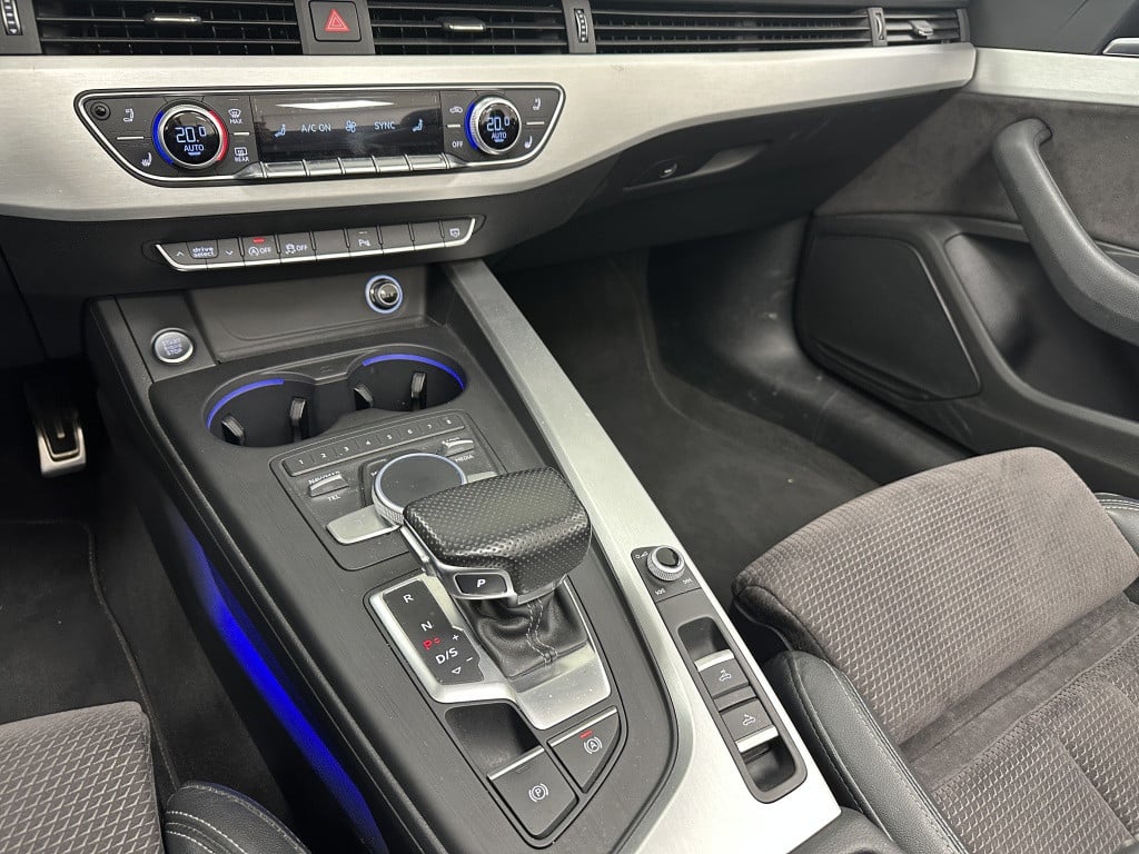 Audi A5 cabriolet 2.0 tfsi s line launch ed. 245pk | nekverwarming | 19'' |