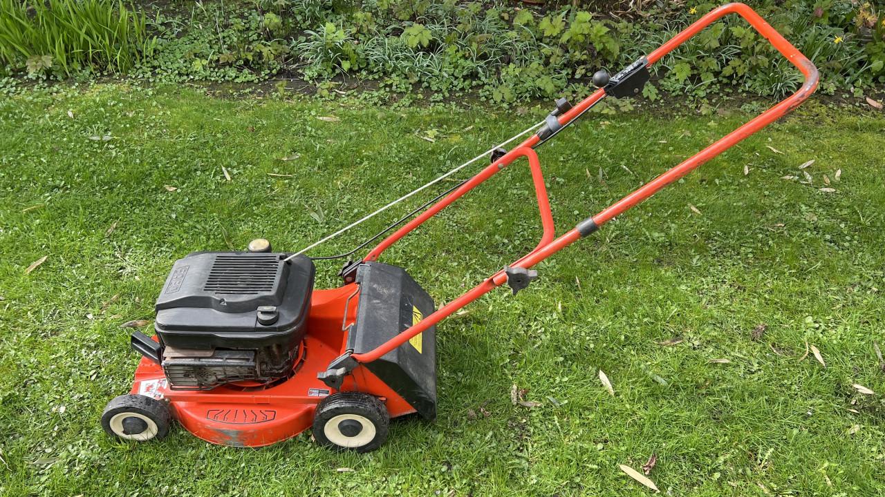 Sabo 43-4th Duwmaaier - Benzine Grasmaaier met Opvangzak