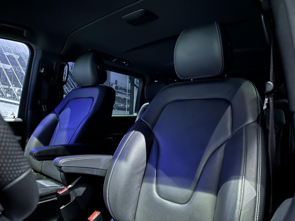 Mercedes-Benz V-Klasse 300d extra lang avantgarde *360camera*memory*trekhaa