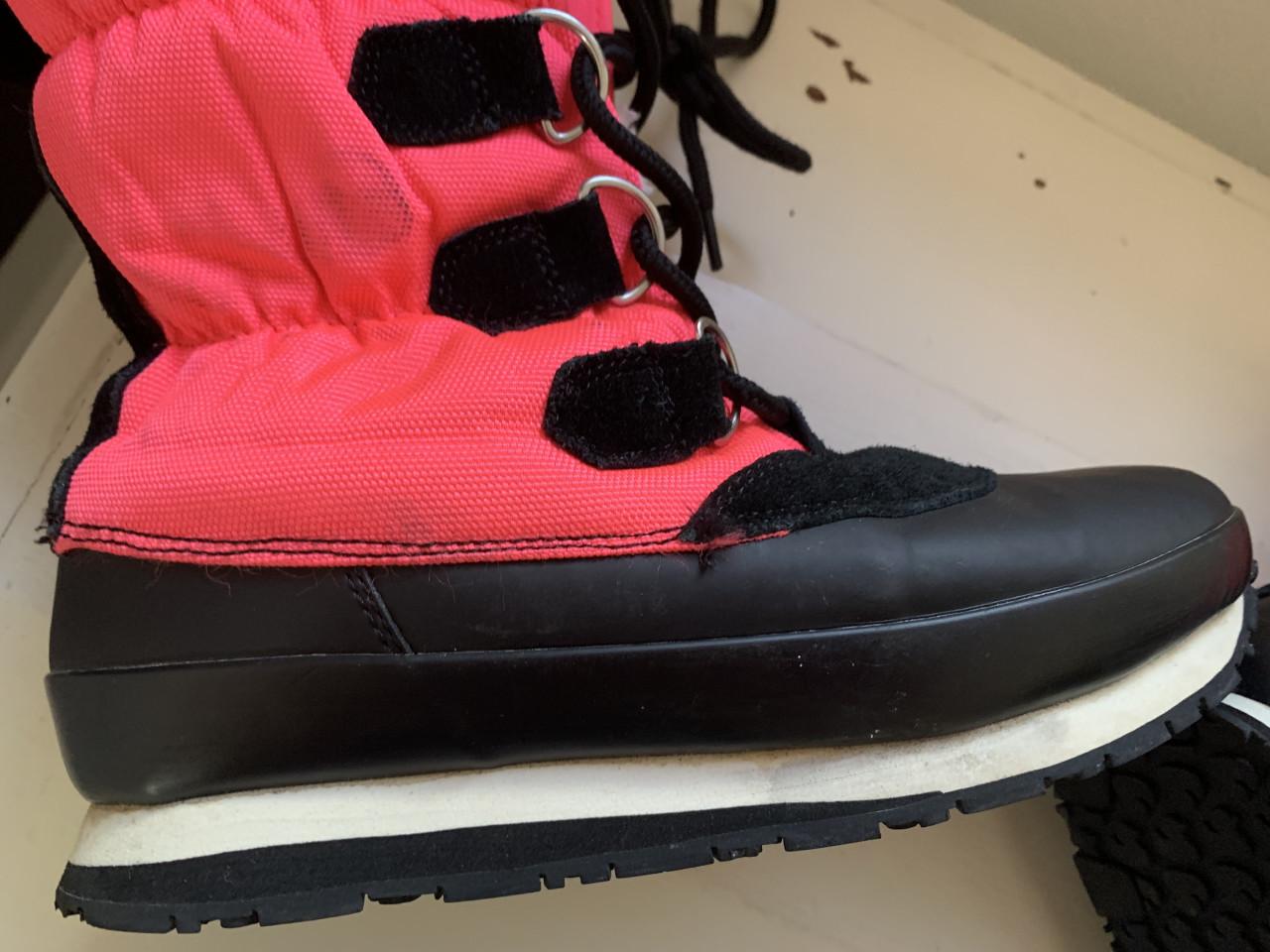 Snowboots mt 37. Rubber Duck