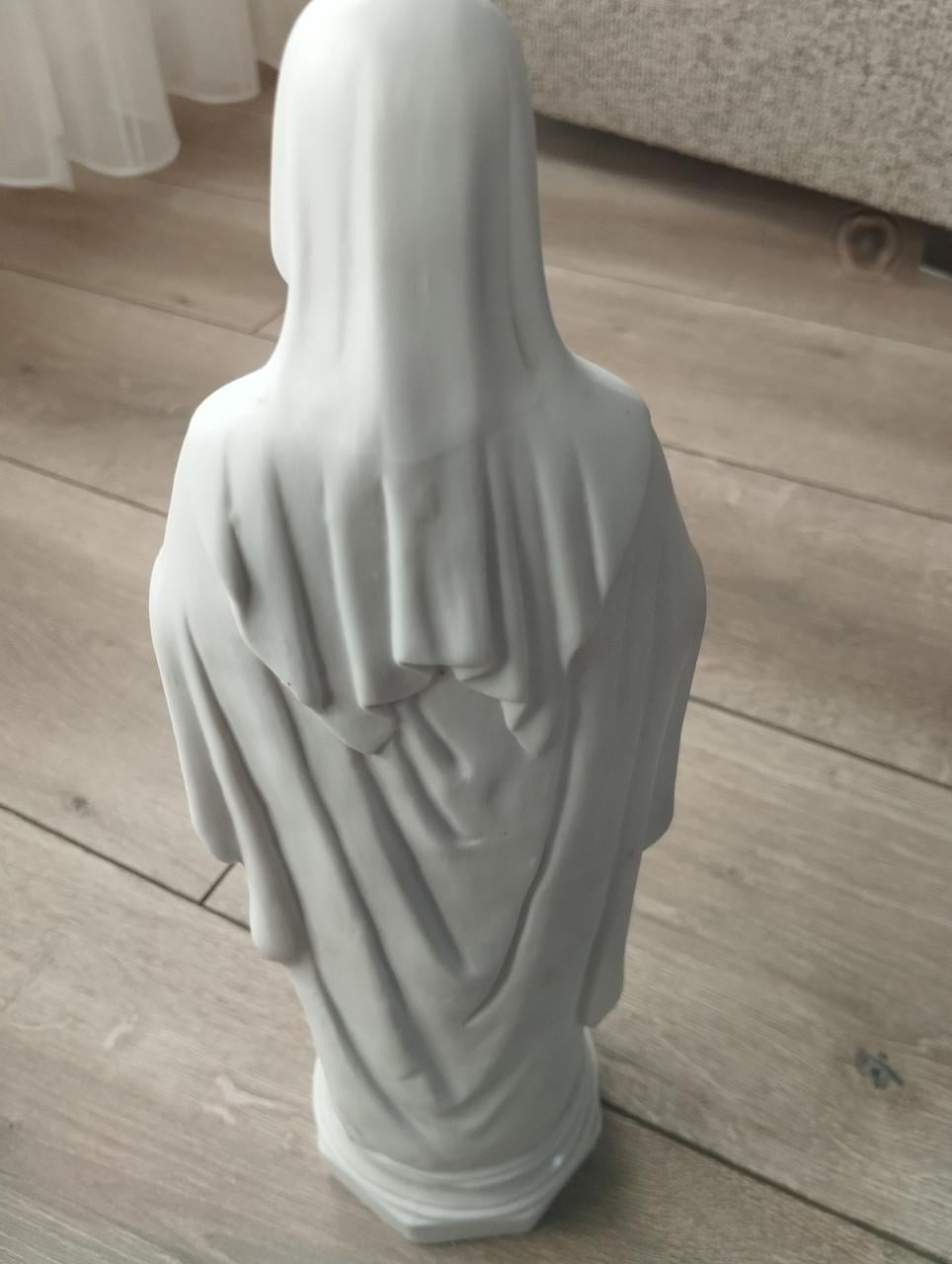 Mariabeeld onbeschadigd