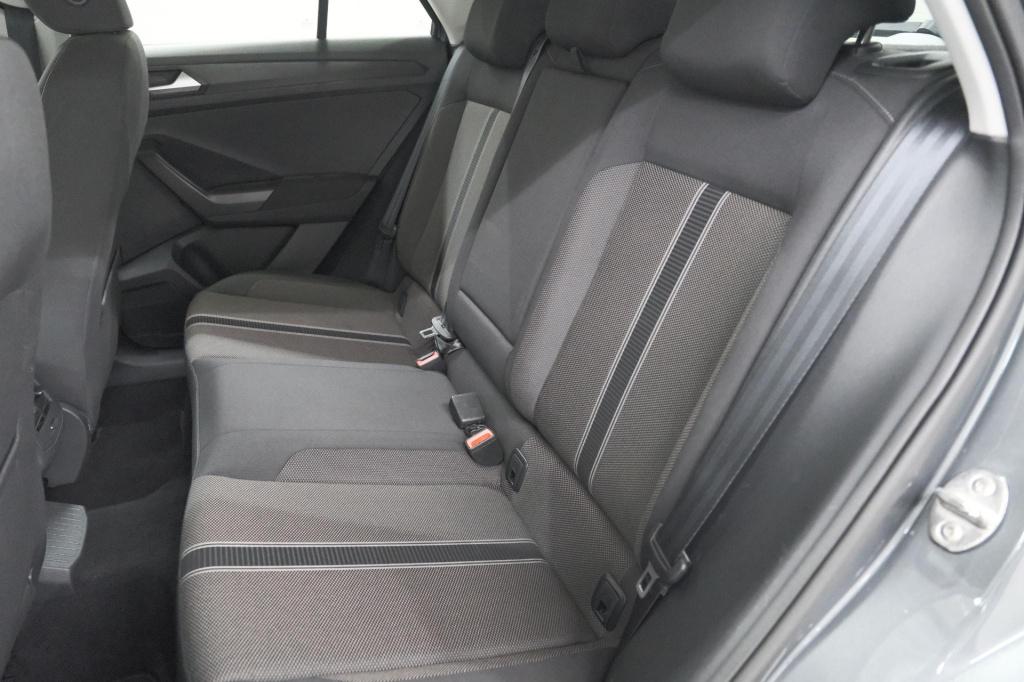 Volkswagen T-roc 1.0 tsi style business 116pk | trekhaak | adaptieve cruise