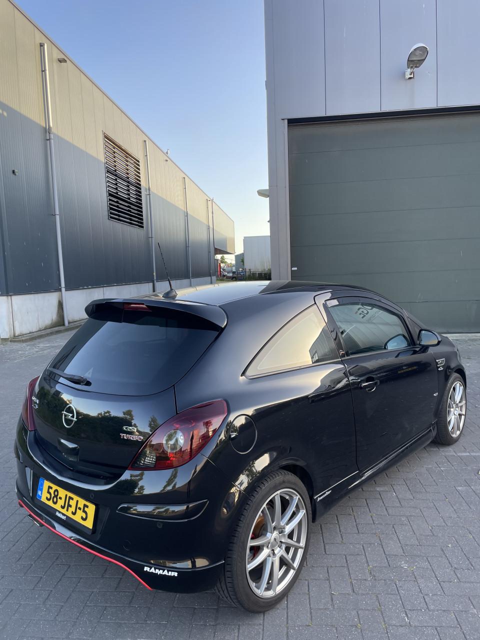 Opel Corsa 1.6 GSI Turbo 3D 2009 Zwart | 150 PK | NAP