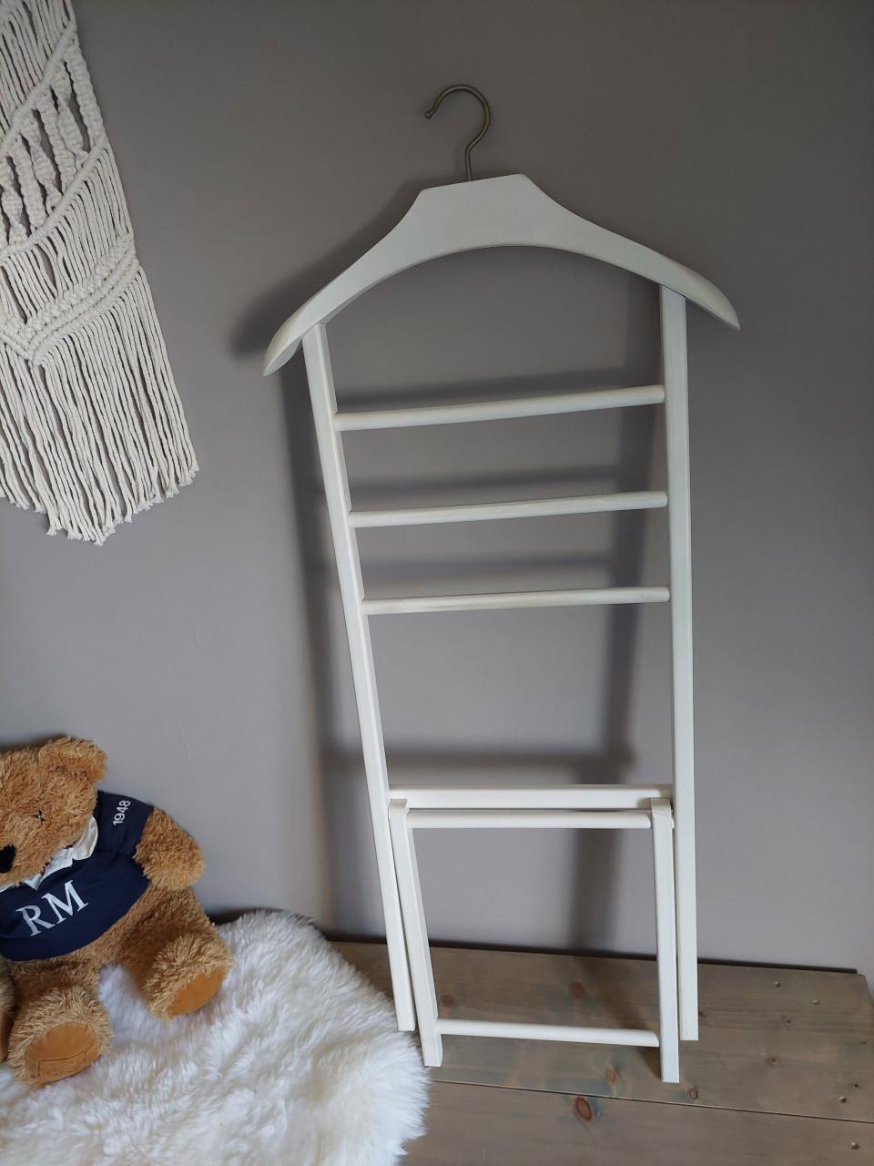 Wit houten dressboy goede staat