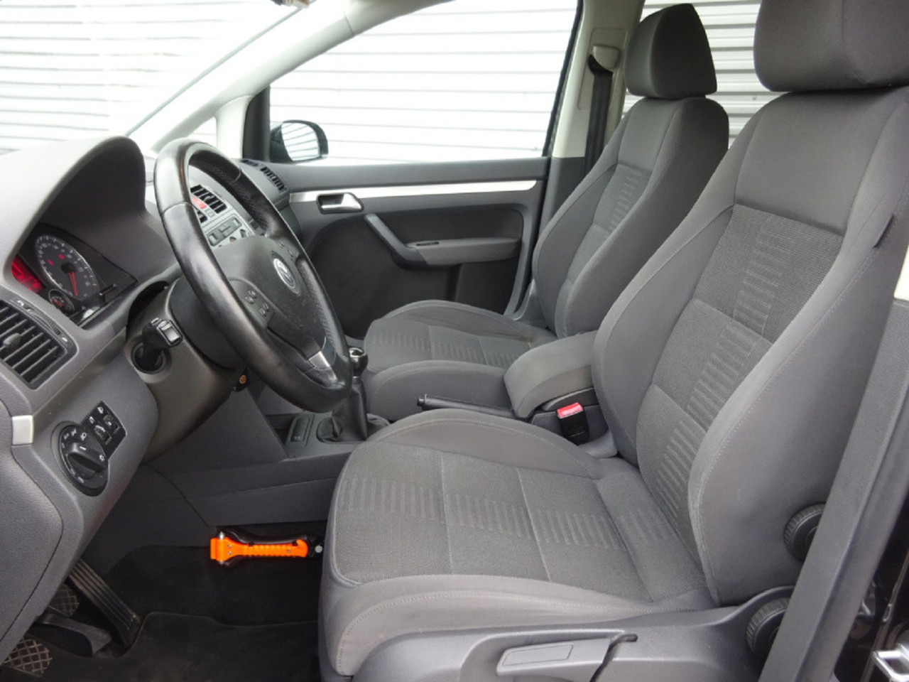 Volkswagen Touran 1.4 TSI 103KW 5P 2009 Zwart