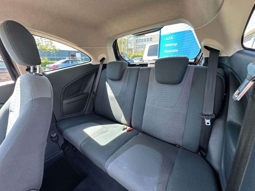 Ford KA 1.2 titanium x start/stop airco elektrische ramen incl. nieuwe apk