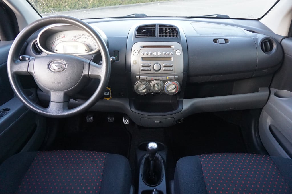 Daihatsu Sirion 2 1.3-16v sport airco / elektr. ramen / nap