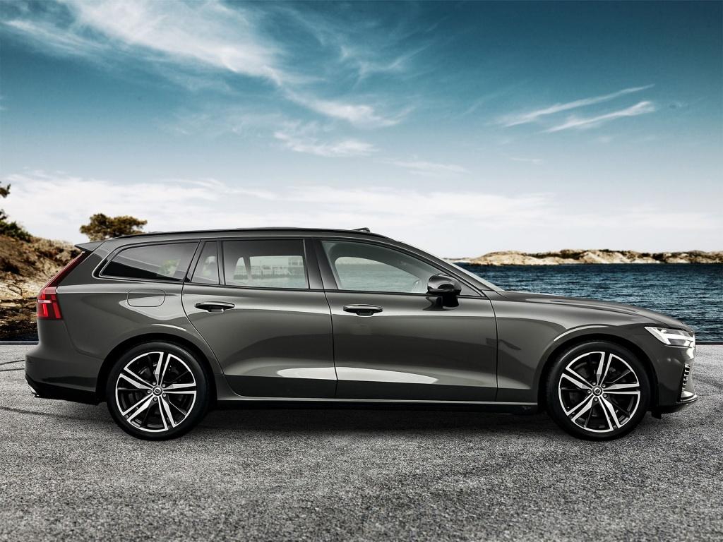 Volvo V60 t6 340pk recharge r-design| pano| b&w sound| adap.cruise| 360cam