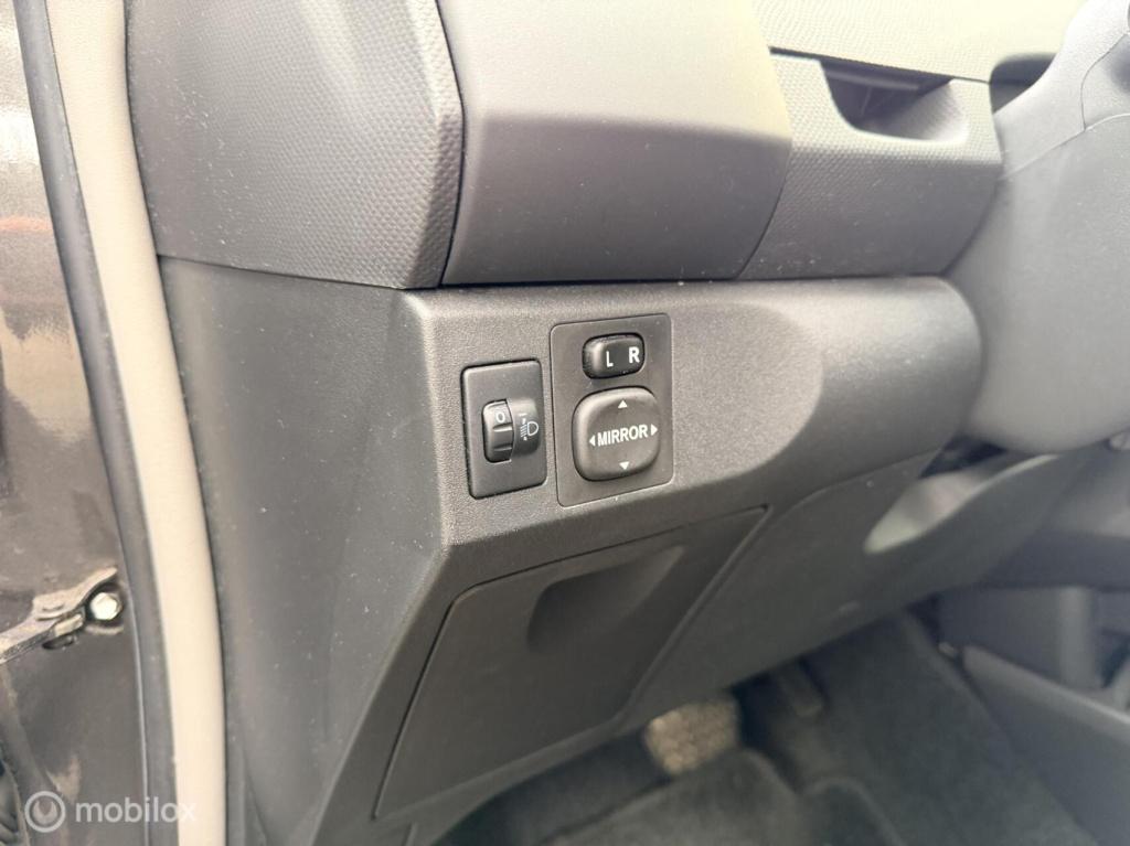 Toyota Yaris 1.3 vvti aspiration | automaat | hoge zit | airco