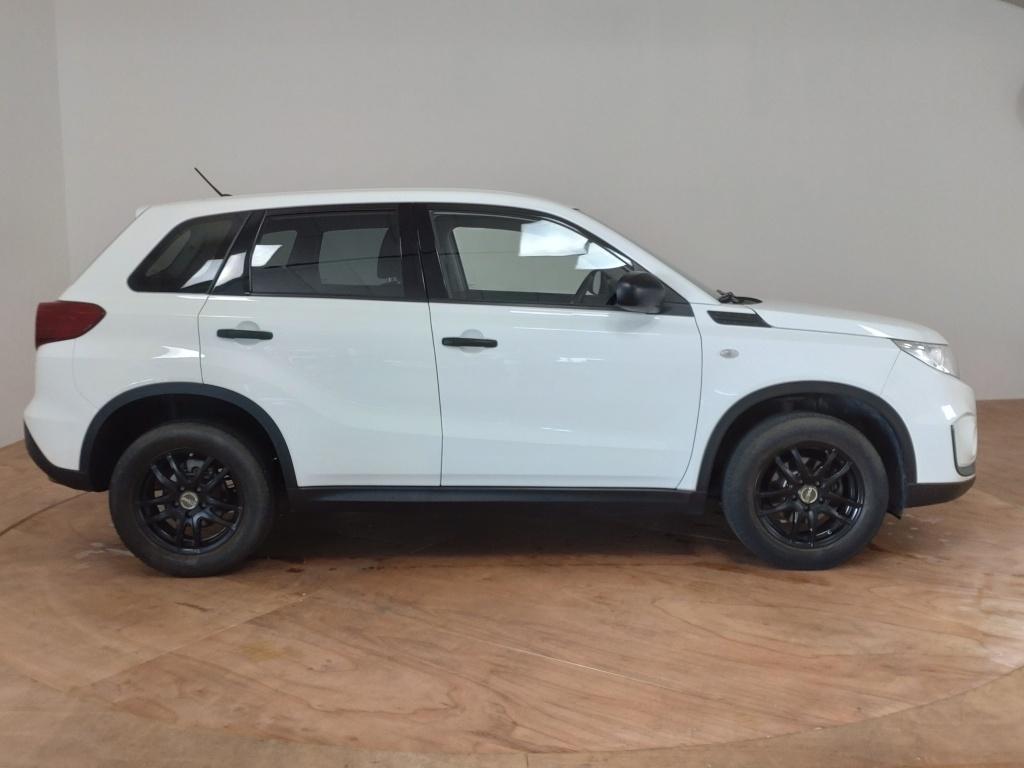 Suzuki Vitara 1.0i boosterjet | cruise control | geblindeerde ramen achter|