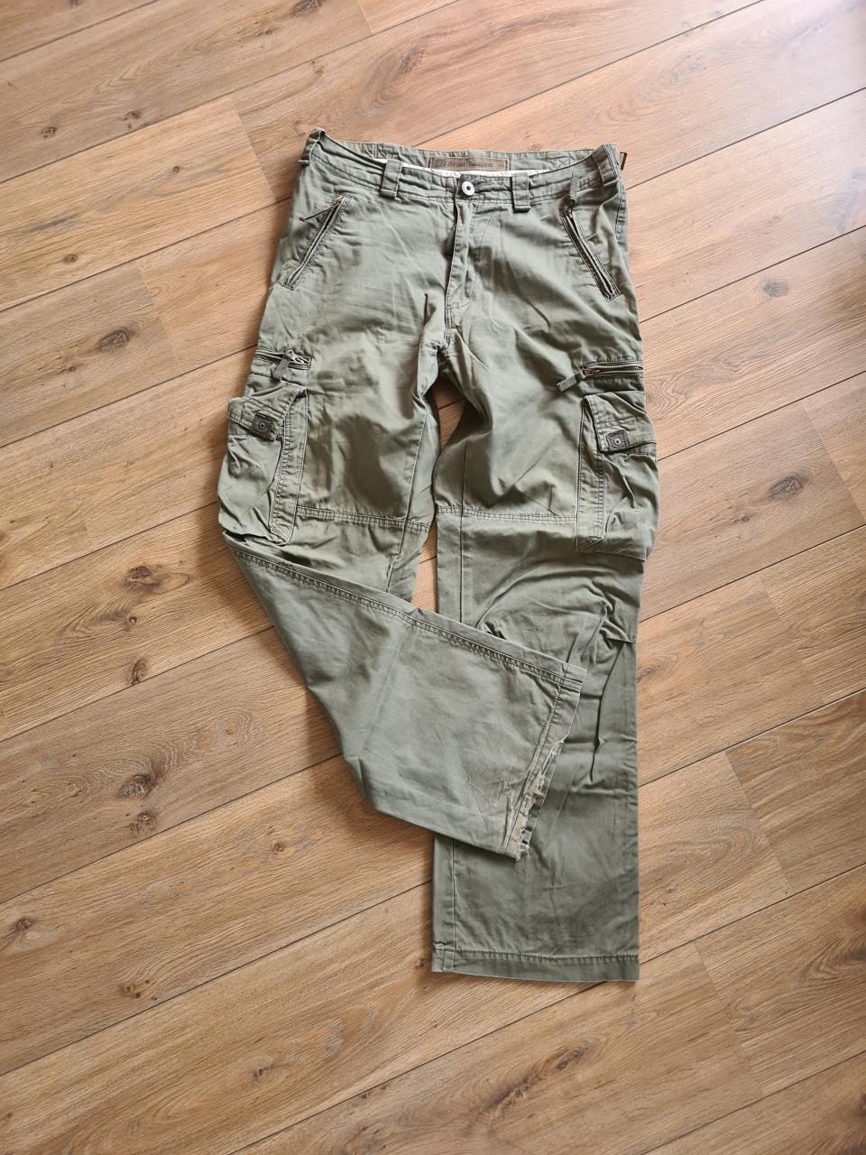 Stoere en comfortabele cargo broek van Vintage Industries, model Rough.Mt M